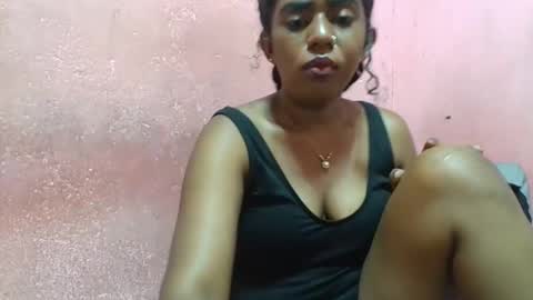 Snapshot of verronique1511 chatting on 02.16.25 verronique1511 online show from 02.16.25