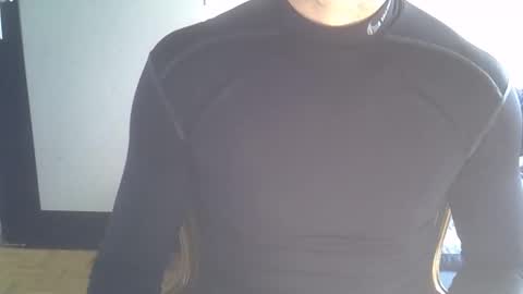 Snapshot of veryhotpervert chatting on 09.29.25 veryhotpervert online show from 09.29.25