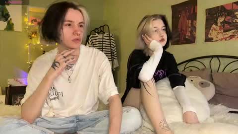 veryraretwins online show from 09.26.25