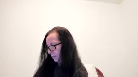 verysassypeachgoddess online show from 01.10.26