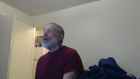 Snapshot of veryveryhairmanindenver chatting on 02.04.25 hairy man online show from 02.04.25