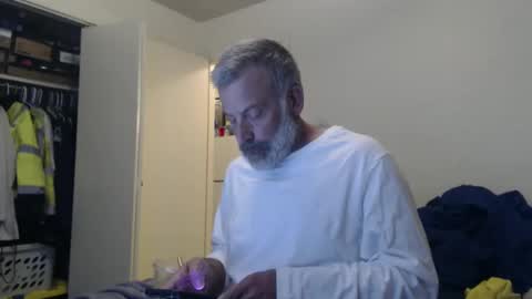 Snapshot of veryveryhairmanindenver chatting on 02.05.25 hairy man online show from 02.05.25