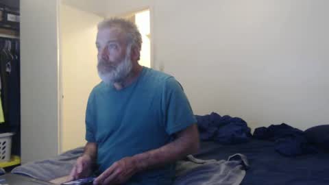 Snapshot of veryveryhairmanindenver chatting on 02.24.25 hairy man online show from 02.24.25