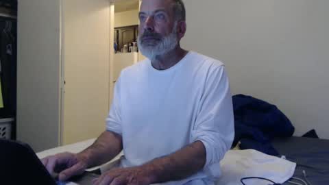 Snapshot of veryveryhairmanindenver chatting on 03.05.25 hairy man online show from 03.05.25