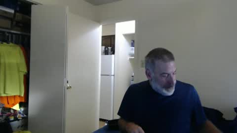 Snapshot of veryveryhairmanindenver chatting on 09.10.25 hairy man online show from 09.10.25