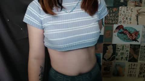 Snapshot of veryveryvery_shy chatting on 12.14.24 veryveryvery_shy online show from 12.14.24