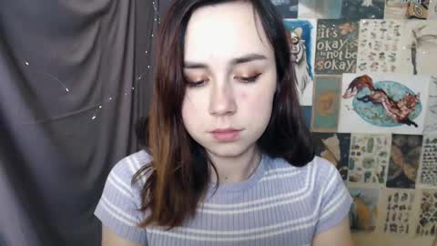 Snapshot of veryveryvery_shy chatting on 12.15.24 veryveryvery_shy online show from 12.15.24