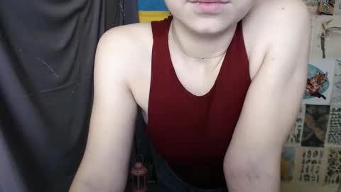 Snapshot of veryveryvery_shy chatting on 12.17.24 veryveryvery_shy online show from 12.17.24