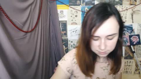 Snapshot of veryveryvery_shy chatting on 12.22.24 veryveryvery_shy online show from 12.22.24