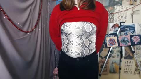 Snapshot of veryveryvery_shy chatting on 12.25.24 veryveryvery_shy online show from 12.25.24