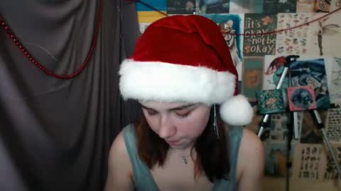 Snapshot of veryveryvery_shy chatting on 12.26.24 veryveryvery_shy online show from 12.26.24