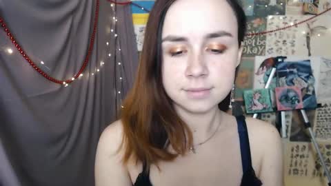 Snapshot of veryveryvery_shy chatting on 12.28.24 veryveryvery_shy online show from 12.28.24