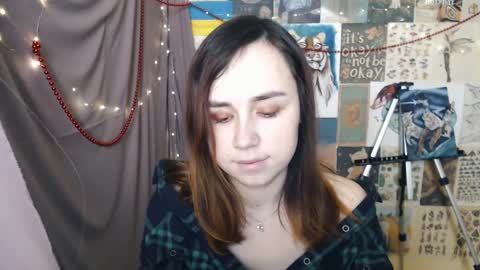 Snapshot of veryveryvery_shy chatting on 12.30.24 veryveryvery_shy online show from 12.30.24