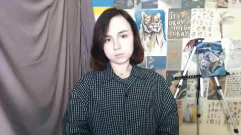 Snapshot of veryveryvery_shy chatting on 01.08.25 veryveryvery_shy online show from 01.08.25