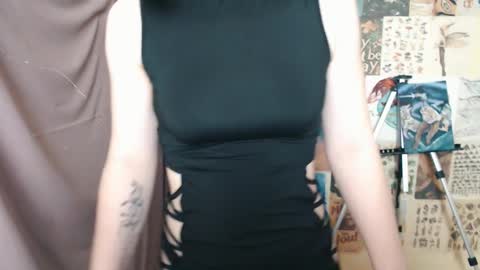 Snapshot of veryveryvery_shy chatting on 01.21.25 veryveryvery_shy online show from 01.21.25