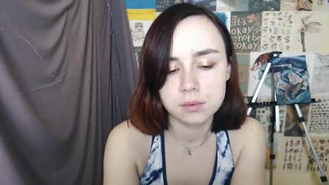 Snapshot of veryveryvery_shy chatting on 01.23.25 veryveryvery_shy online show from 01.23.25