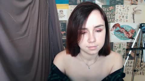 Snapshot of veryveryvery_shy chatting on 01.28.25 veryveryvery_shy online show from 01.28.25