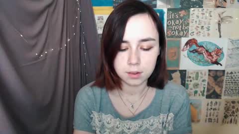 Snapshot of veryveryvery_shy chatting on 02.02.25 veryveryvery_shy online show from 02.02.25