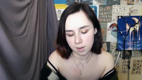 Snapshot of veryveryvery_shy chatting on 02.11.25 veryveryvery_shy online show from 02.11.25