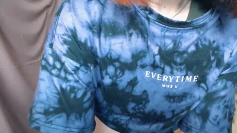 Snapshot of veryveryvery_shy chatting on 02.12.25 veryveryvery_shy online show from 02.12.25