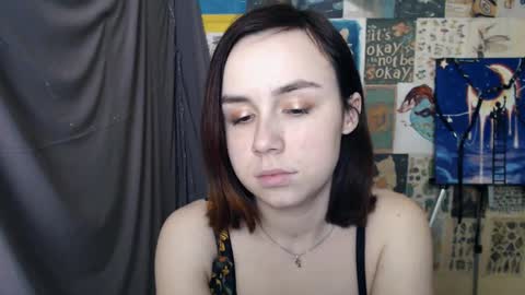 Snapshot of veryveryvery_shy chatting on 02.20.25 veryveryvery_shy online show from 02.20.25