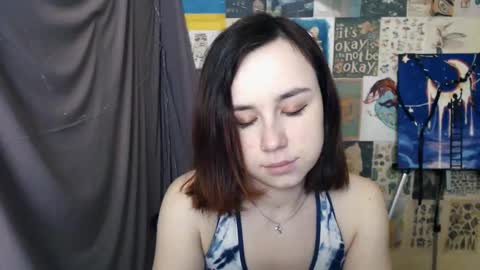 Snapshot of veryveryvery_shy chatting on 02.22.25 veryveryvery_shy online show from 02.22.25