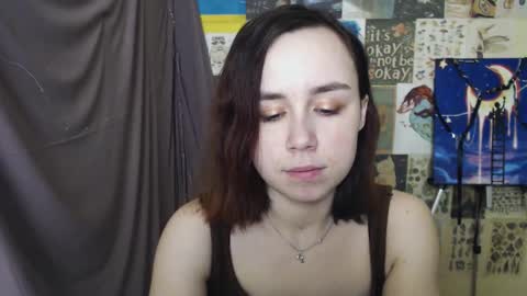 Snapshot of veryveryvery_shy chatting on 02.26.25 veryveryvery_shy online show from 02.26.25