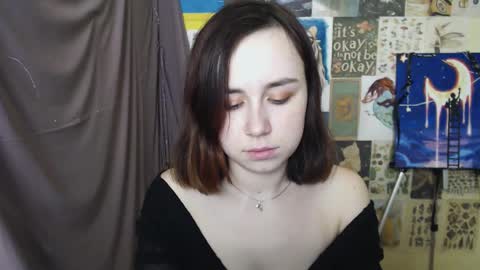 Snapshot of veryveryvery_shy chatting on 03.03.25 veryveryvery_shy online show from 03.03.25