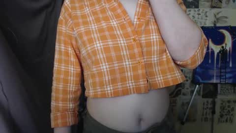 Snapshot of veryveryvery_shy chatting on 03.07.25 veryveryvery_shy online show from 03.07.25