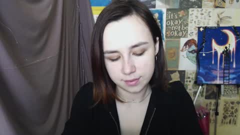 Snapshot of veryveryvery_shy chatting on 03.09.25 veryveryvery_shy online show from 03.09.25