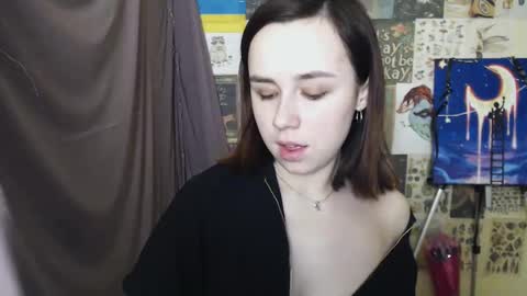 Snapshot of veryveryvery_shy chatting on 03.09.25 veryveryvery_shy online show from 03.09.25