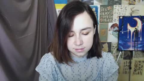 Snapshot of veryveryvery_shy chatting on 03.11.25 veryveryvery_shy online show from 03.11.25