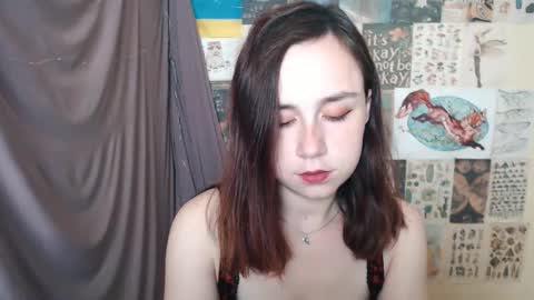 Snapshot of veryveryvery_shy chatting on 09.09.25 veryveryvery_shy online show from 09.09.25