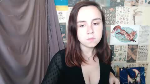 Snapshot of veryveryvery_shy chatting on 09.15.25 veryveryvery_shy online show from 09.15.25