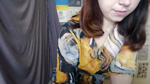 Snapshot of veryveryvery_shy chatting on 09.20.25 veryveryvery_shy online show from 09.20.25