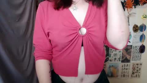 Snapshot of veryveryvery_shy chatting on 10.16.25 veryveryvery_shy online show from 10.16.25