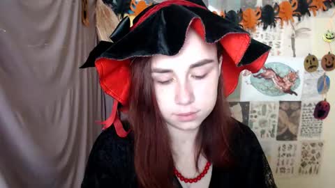 Snapshot of veryveryvery_shy chatting on 10.31.25 veryveryvery_shy online show from 10.31.25