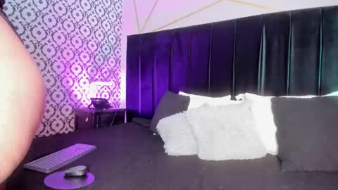 Snapshot of verza_h23 chatting on 10.08.25 Sthefanny online show from 10.08.25