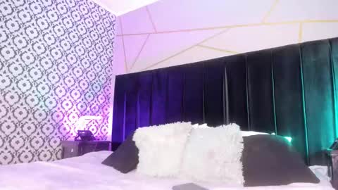 Snapshot of verza_h23 chatting on 10.11.25 Sthefanny online show from 10.11.25