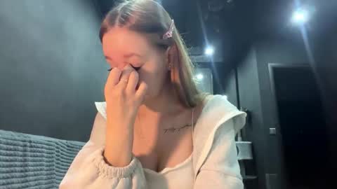 Esta online show from 11.04.25