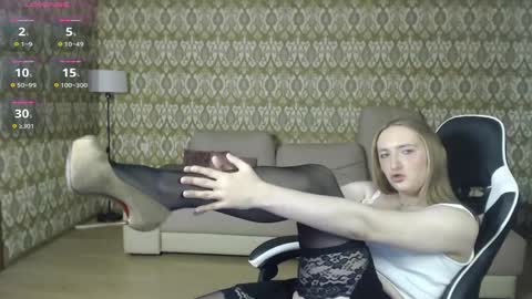 vi_luxxxy online show from 04.23.26