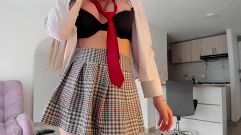 Vianca Cruz online show from 12.06.24