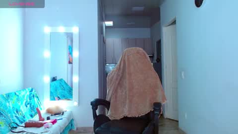 Ariana  online show from 11.26.25