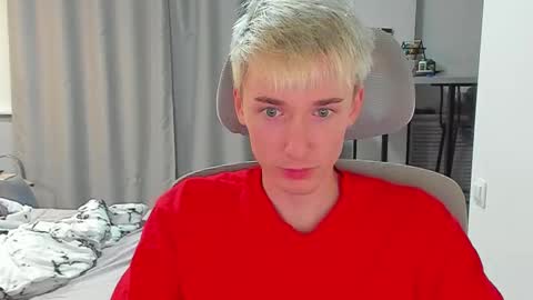 Snapshot of vibemygirl chatting on 10.13.25 vibemygirl online show from 10.13.25