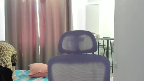 vibemygirl online show from 04.29.26
