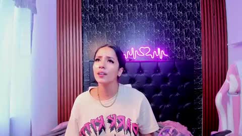 Vichy  Everyday From 1400 to 2130 Col Time online show from 03.08.25