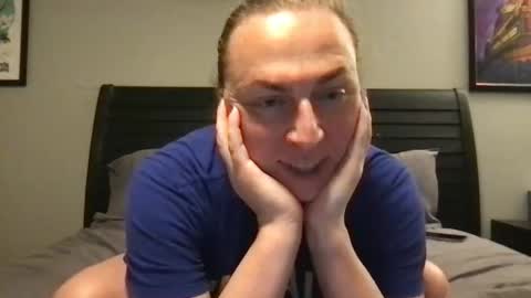 Vicki Stockings online show from 09.29.25