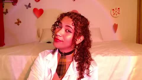 Snapshot of vicky_crazy chatting on 02.17.25 Vicky online show from 02.17.25