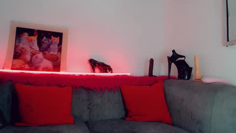 Snapshot of vicky_gill_ chatting on 09.18.25 vicky_gill_ online show from 09.18.25