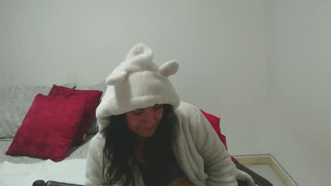 Snapshot of vickyjuice1 chatting on 03.11.25 vickyjuice1 online show from 03.11.25